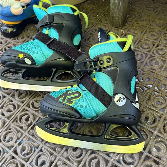 Marlee Ice K2 Kids' Adjustable Ice Skates with Speed lacing. Size 11-2 Like New - Picture 4 of 7